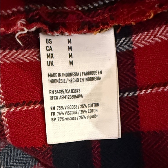 American Eagle Outfitters Red and Blue Flannel Shirt - Picture 5 of 6